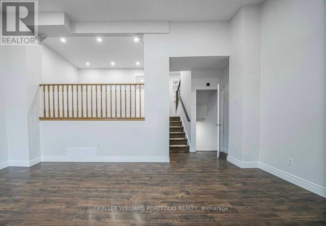 Property at 39 - 222 PEARSON STREET S image 3