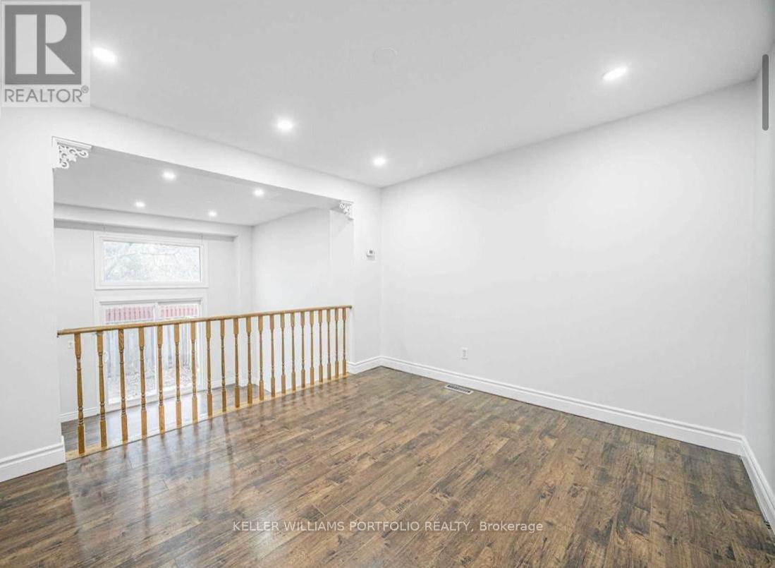 Property at 39 - 222 PEARSON STREET S image 5
