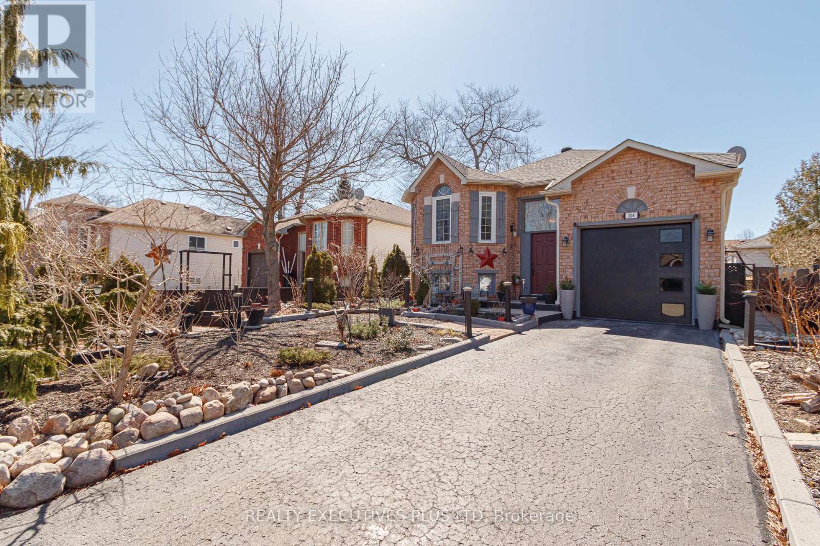 Property at 204 DYER DRIVE image 1