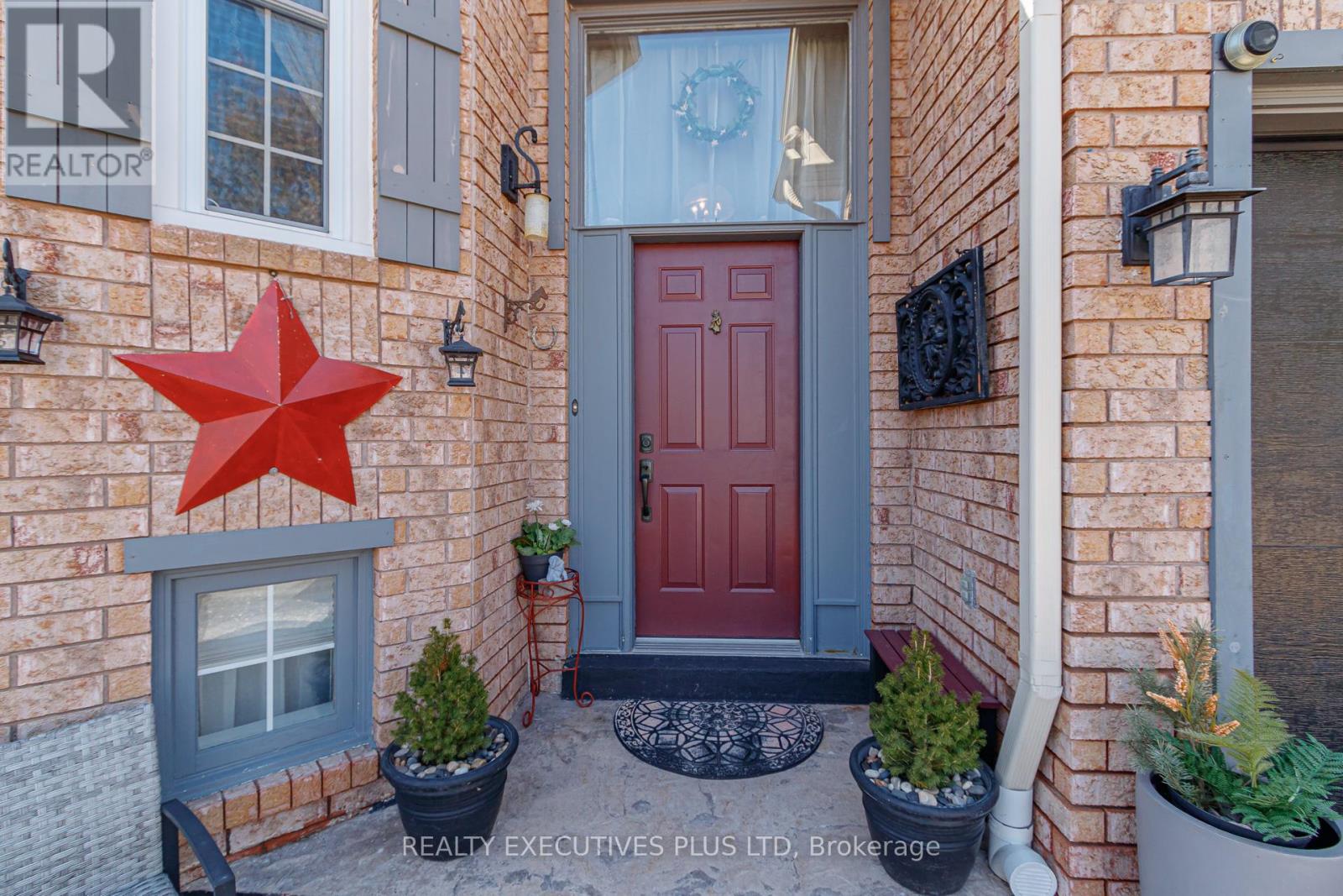 Property at 204 DYER DRIVE image 4