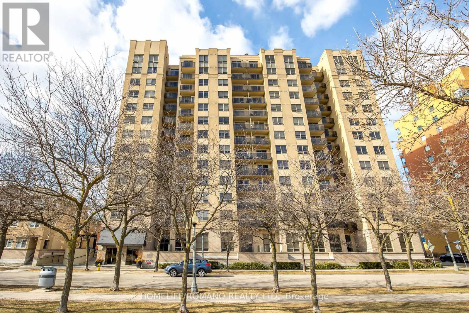Property at 302 - 4 ELSINORE PATH image 3