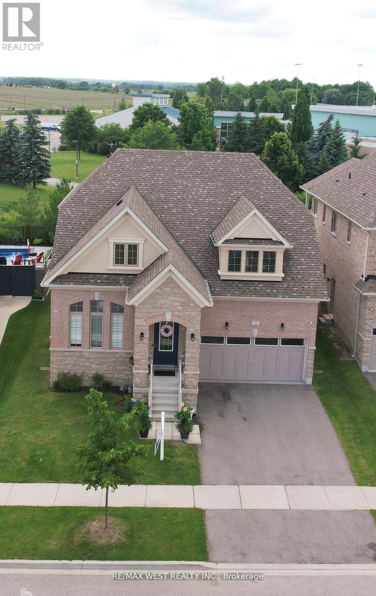 Property at 29 NORTHWEST COURT image 2