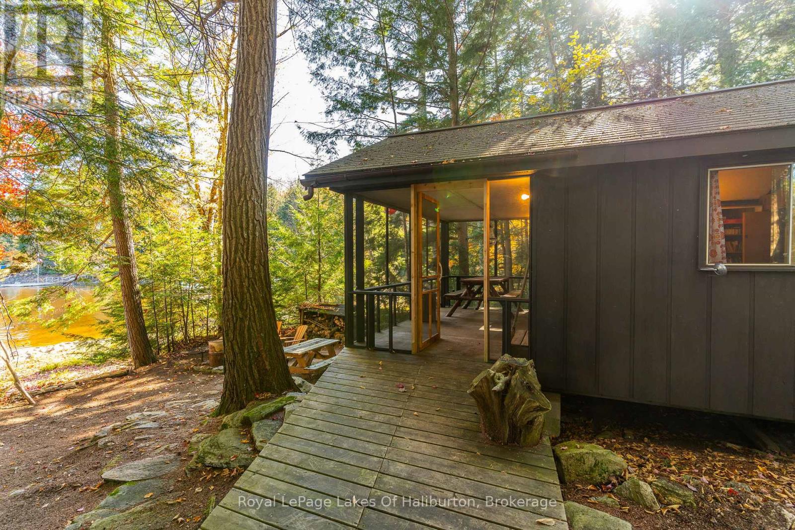 1017 Palace Drive, Dysart Et Al, Ontario  K0M 1S0 - Photo 13 - X12001433