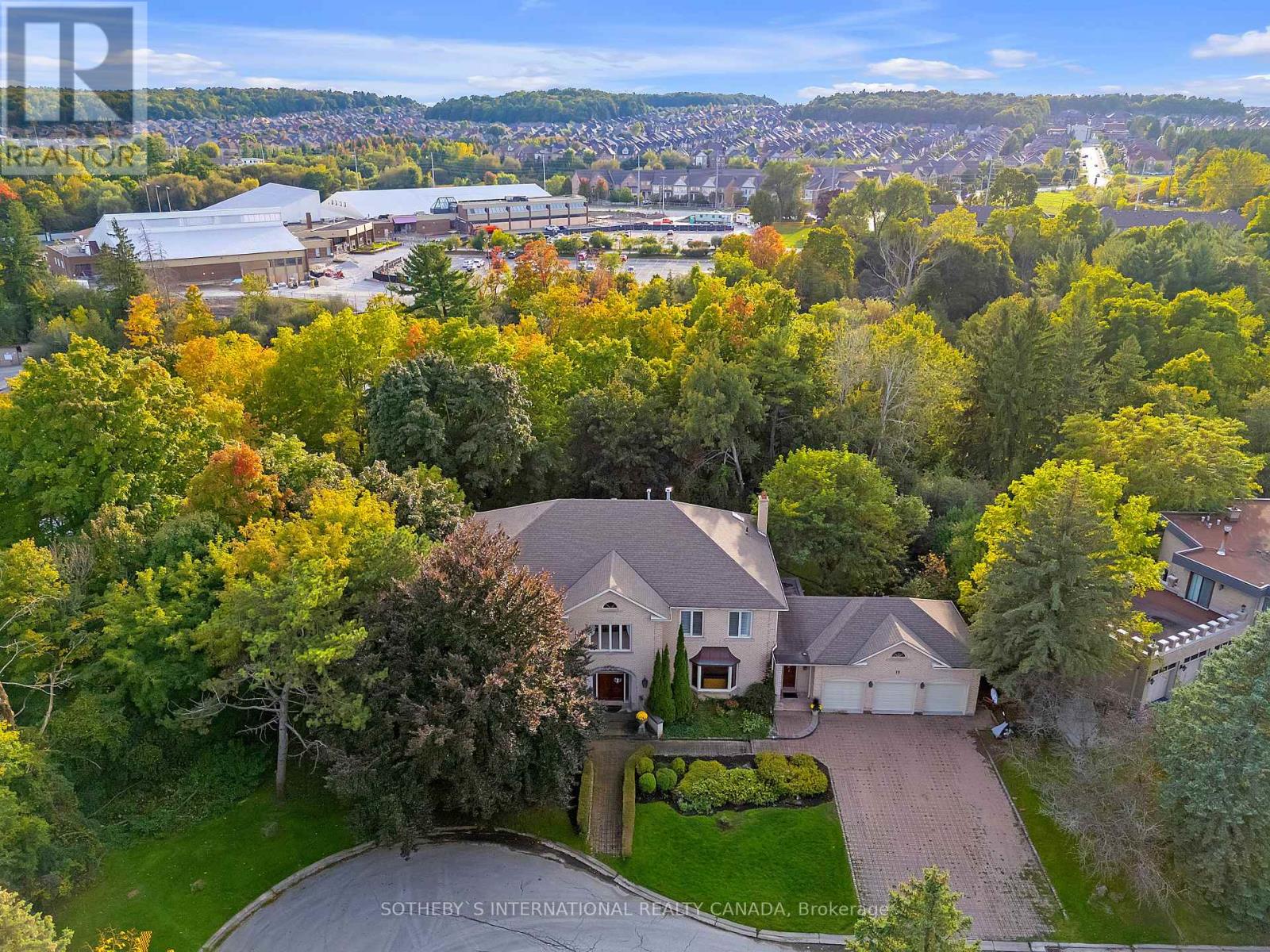 Property at 12 MOODIE DRIVE image 2