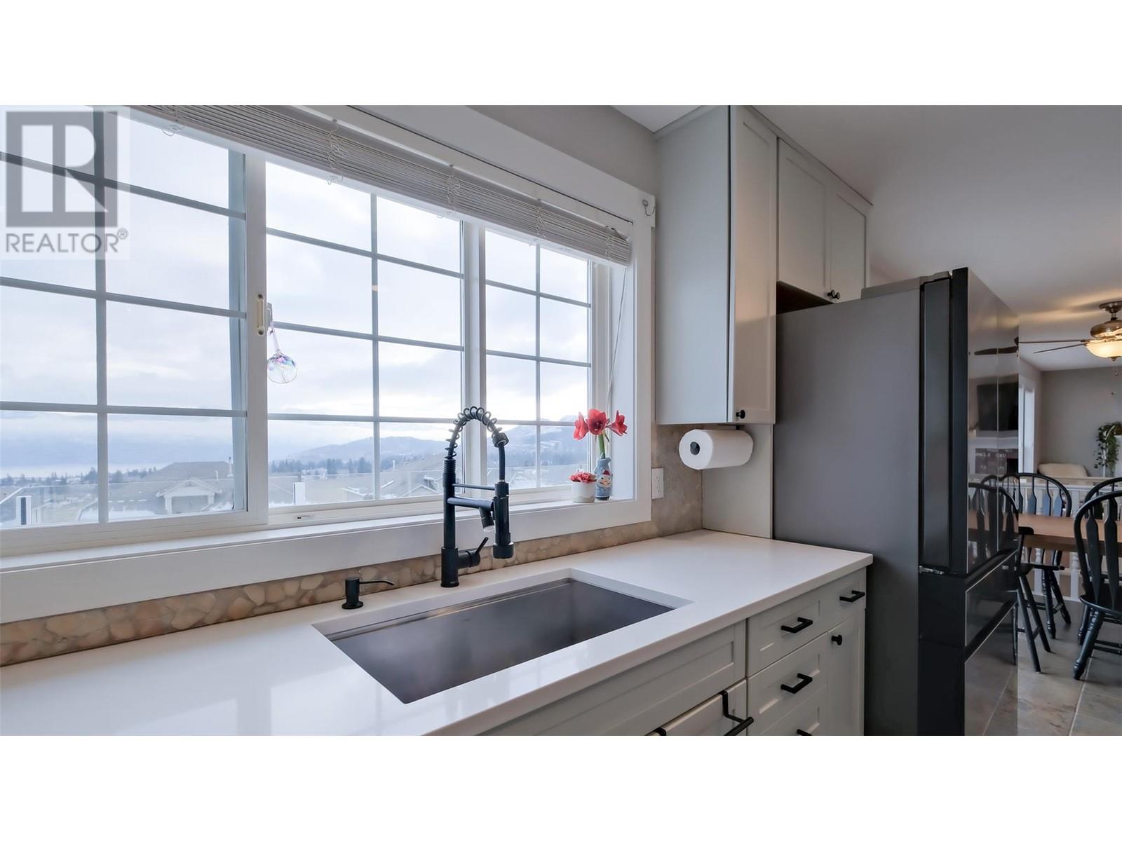 2838 Summerview Place, West Kelowna, British Columbia  V4T 2S5 - Photo 8 - 10342083