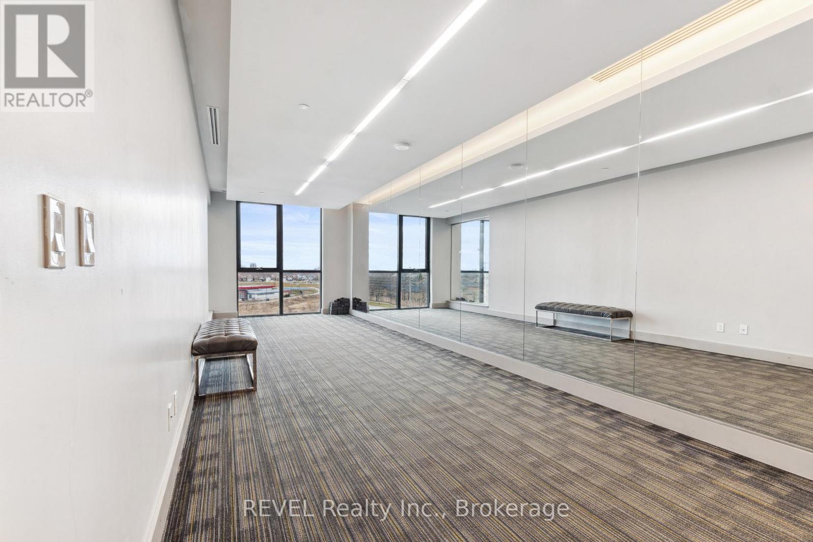 310 - 75 Eglinton Avenue W, Mississauga (Hurontario), Ontario  L5R 0E5 - Photo 18 - W12066678