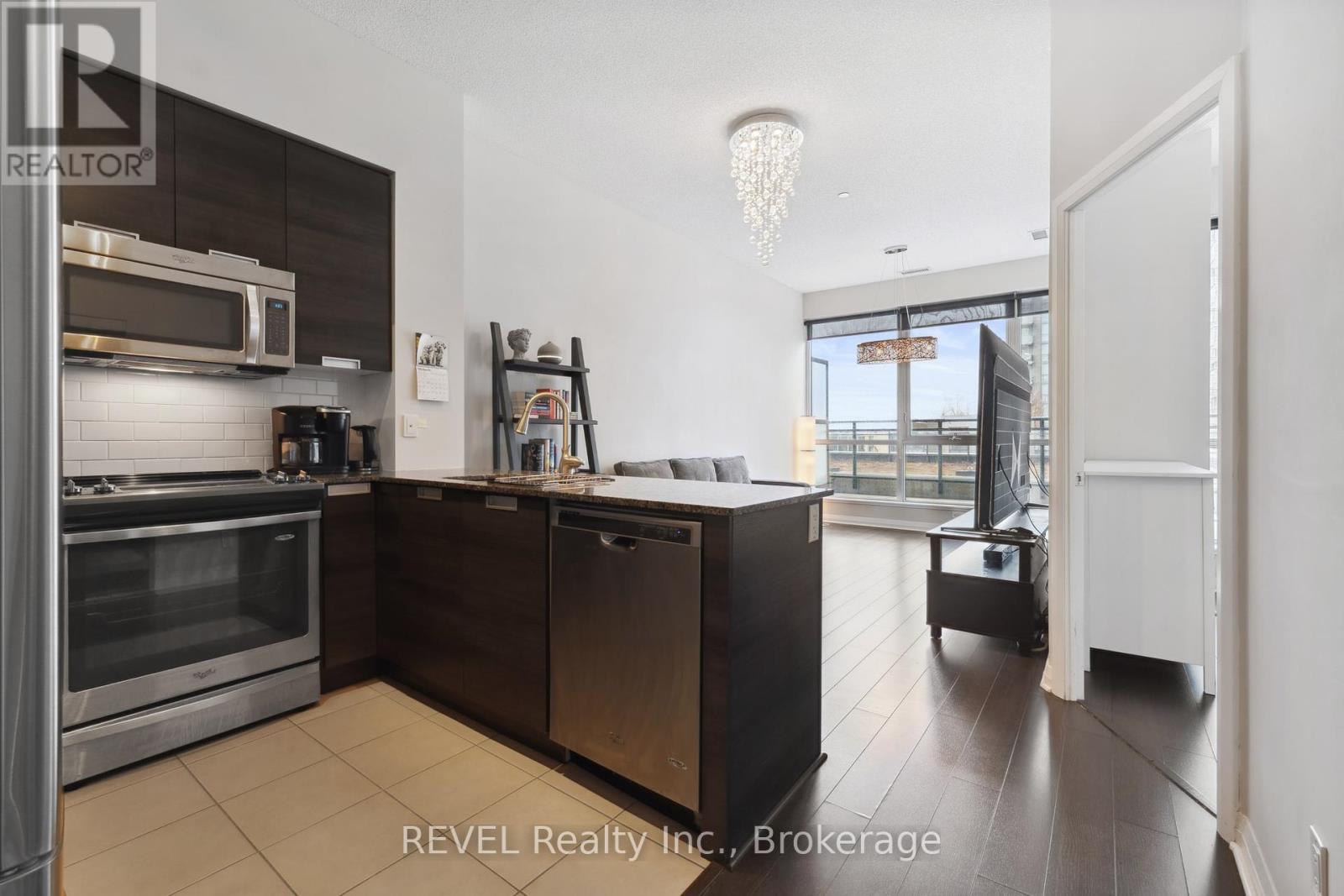 Property at 310 - 75 EGLINTON AVENUE W image 4