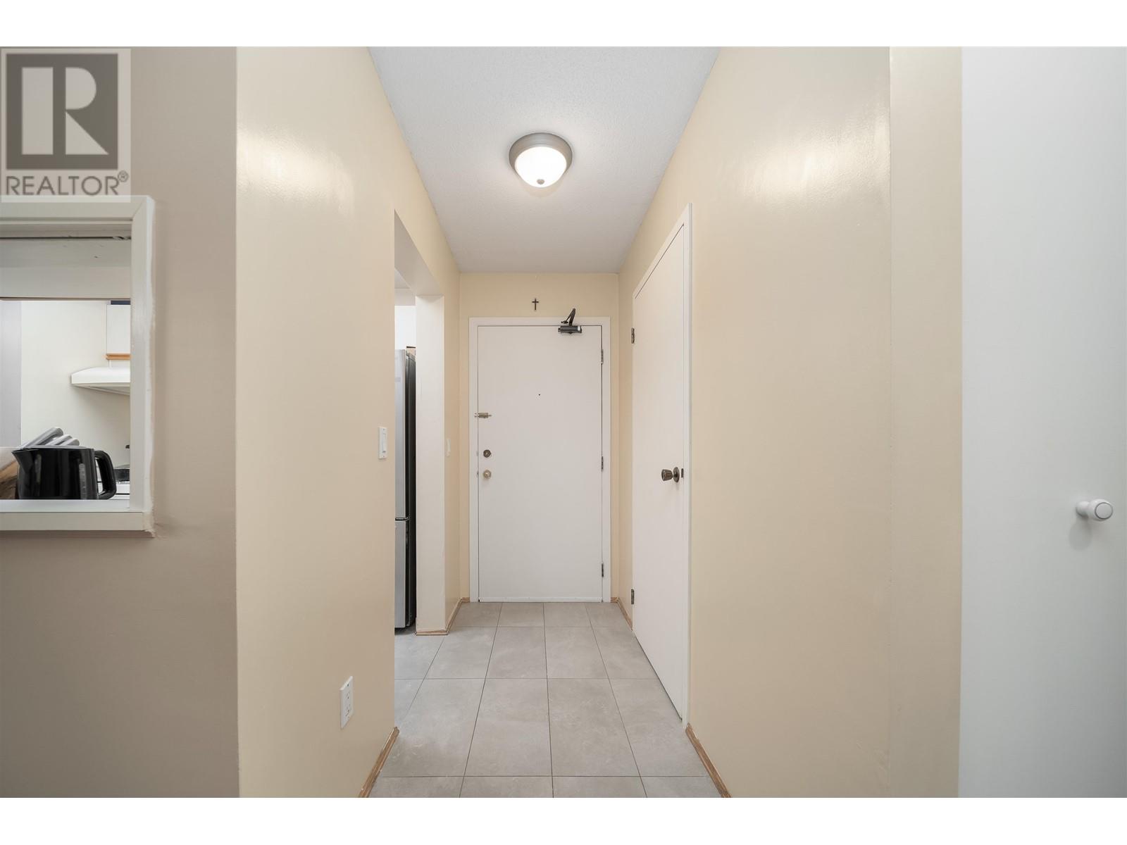 305 7511 Minoru Boulevard, Richmond, British Columbia  V6Y 1Z3 - Photo 13 - R2979872
