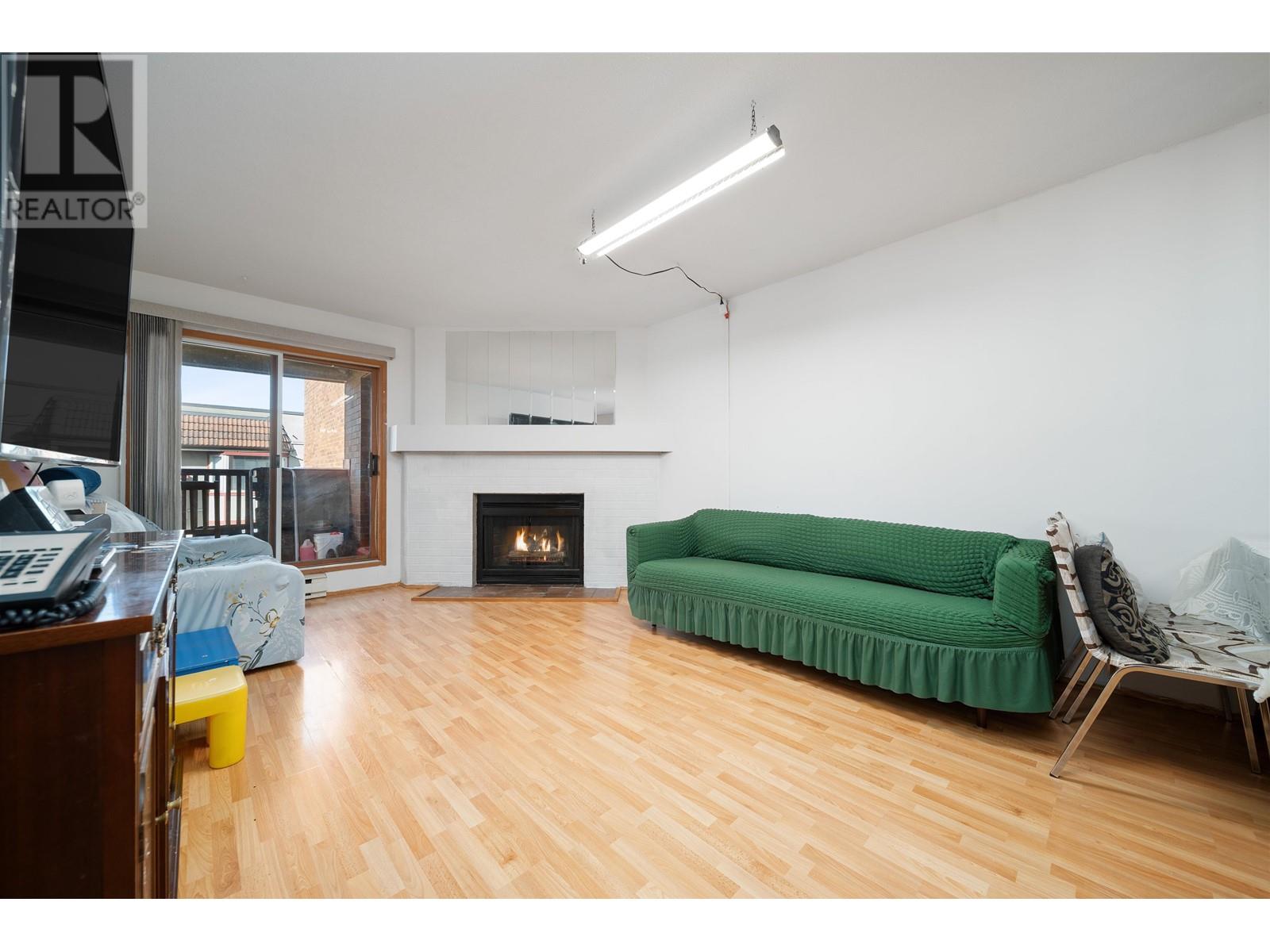 305 7511 Minoru Boulevard, Richmond, British Columbia  V6Y 1Z3 - Photo 3 - R2979872
