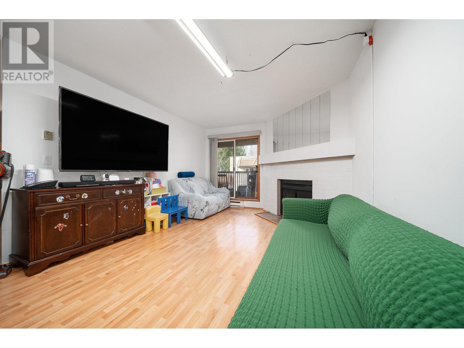 305 7511 Minoru Boulevard, Richmond, British Columbia  V6Y 1Z3 - Photo 4 - R2979872