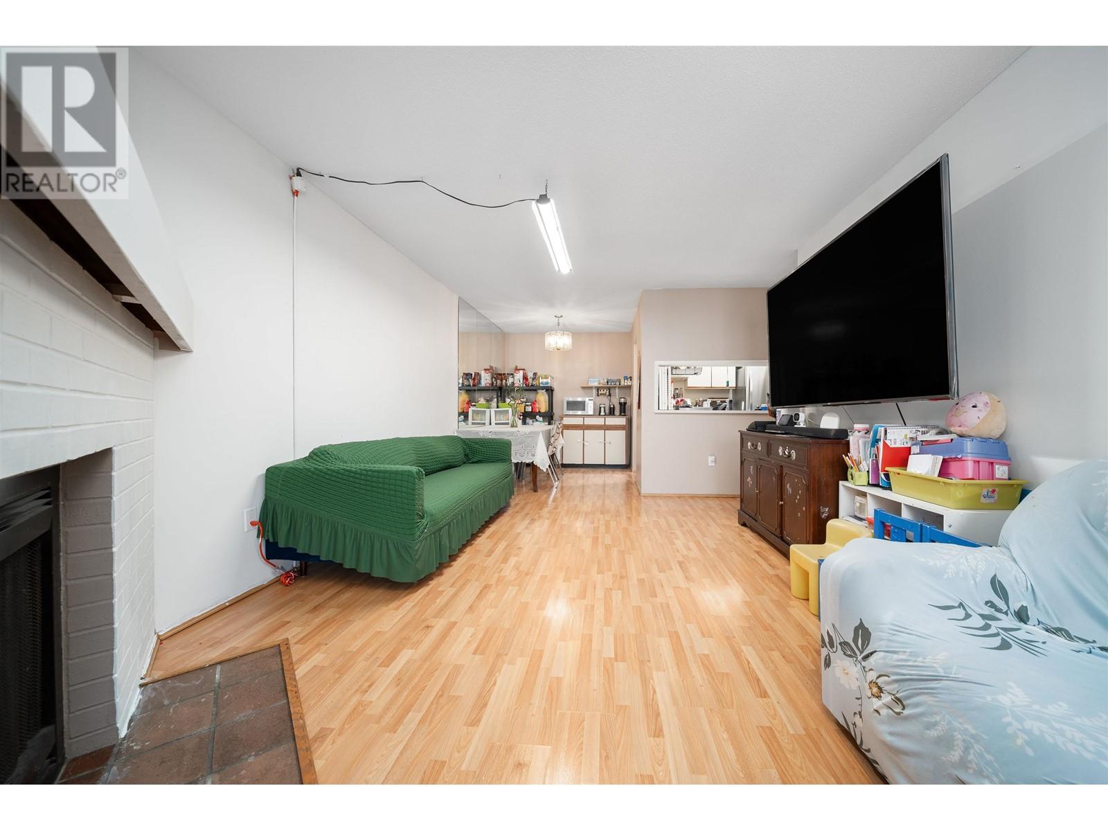305 7511 Minoru Boulevard, Richmond, British Columbia  V6Y 1Z3 - Photo 5 - R2979872