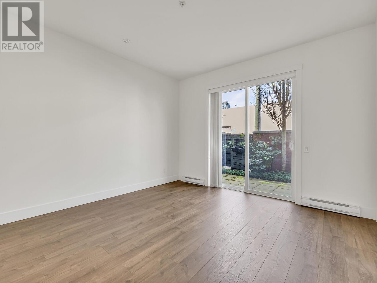 55 6868 Burlington Avenue, Burnaby, British Columbia  V5J 0G1 - Photo 5 - R2986668
