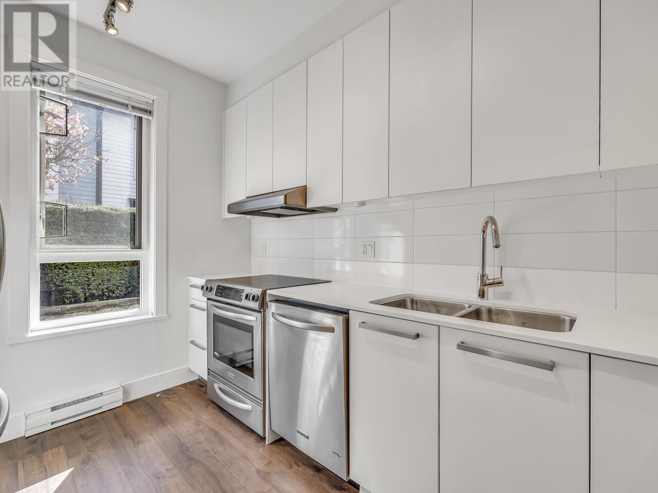 55 6868 Burlington Avenue, Burnaby, British Columbia  V5J 0G1 - Photo 9 - R2986668