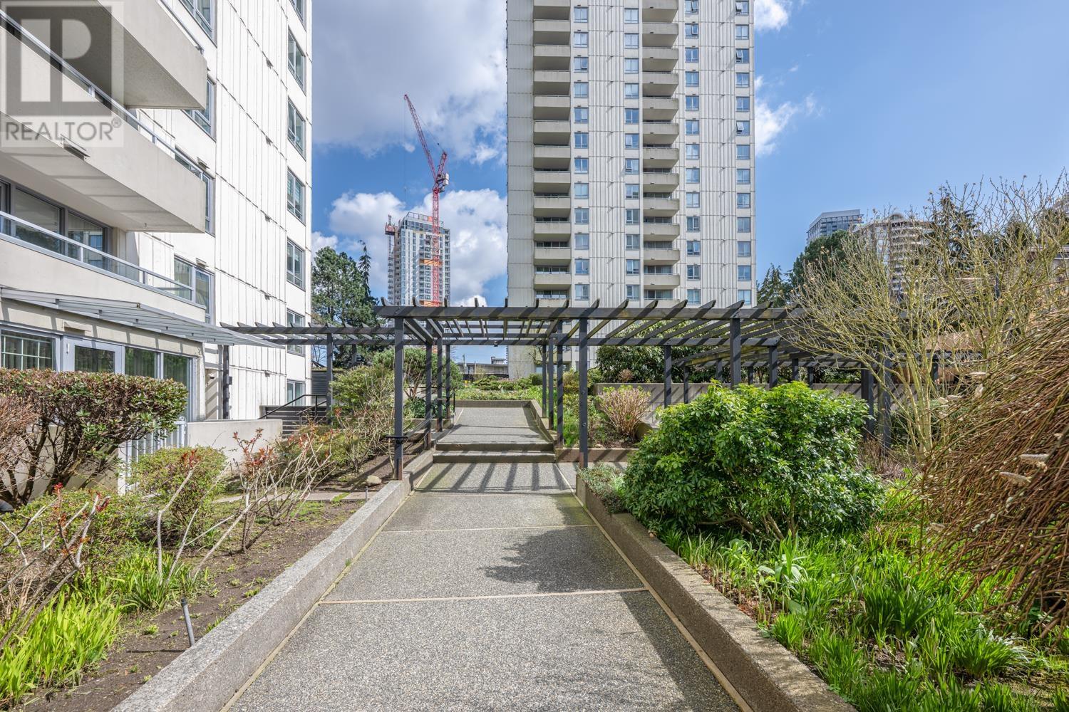 405 5645 Barker Avenue, Burnaby, British Columbia  V5H 3Z5 - Photo 25 - R2986711