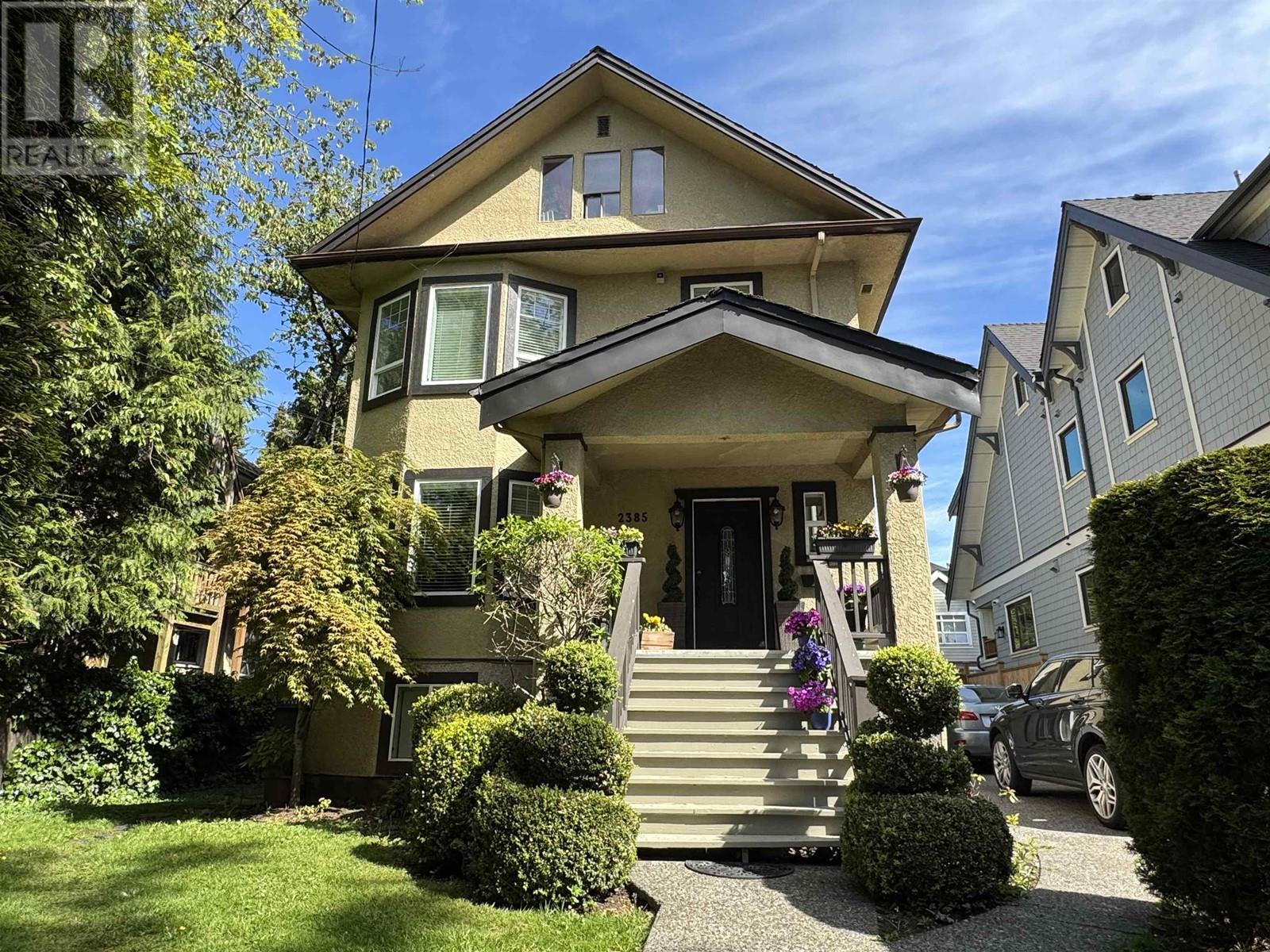 2385 W 7th Avenue, Vancouver, British Columbia  V6K 1Y4 - Photo 1 - R2986686