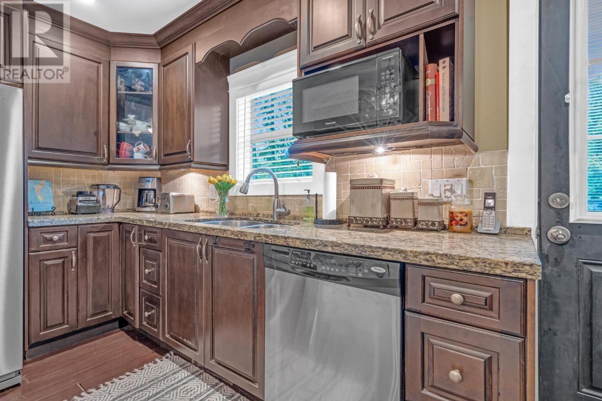 2385 W 7th Avenue, Vancouver, British Columbia  V6K 1Y4 - Photo 12 - R2986686