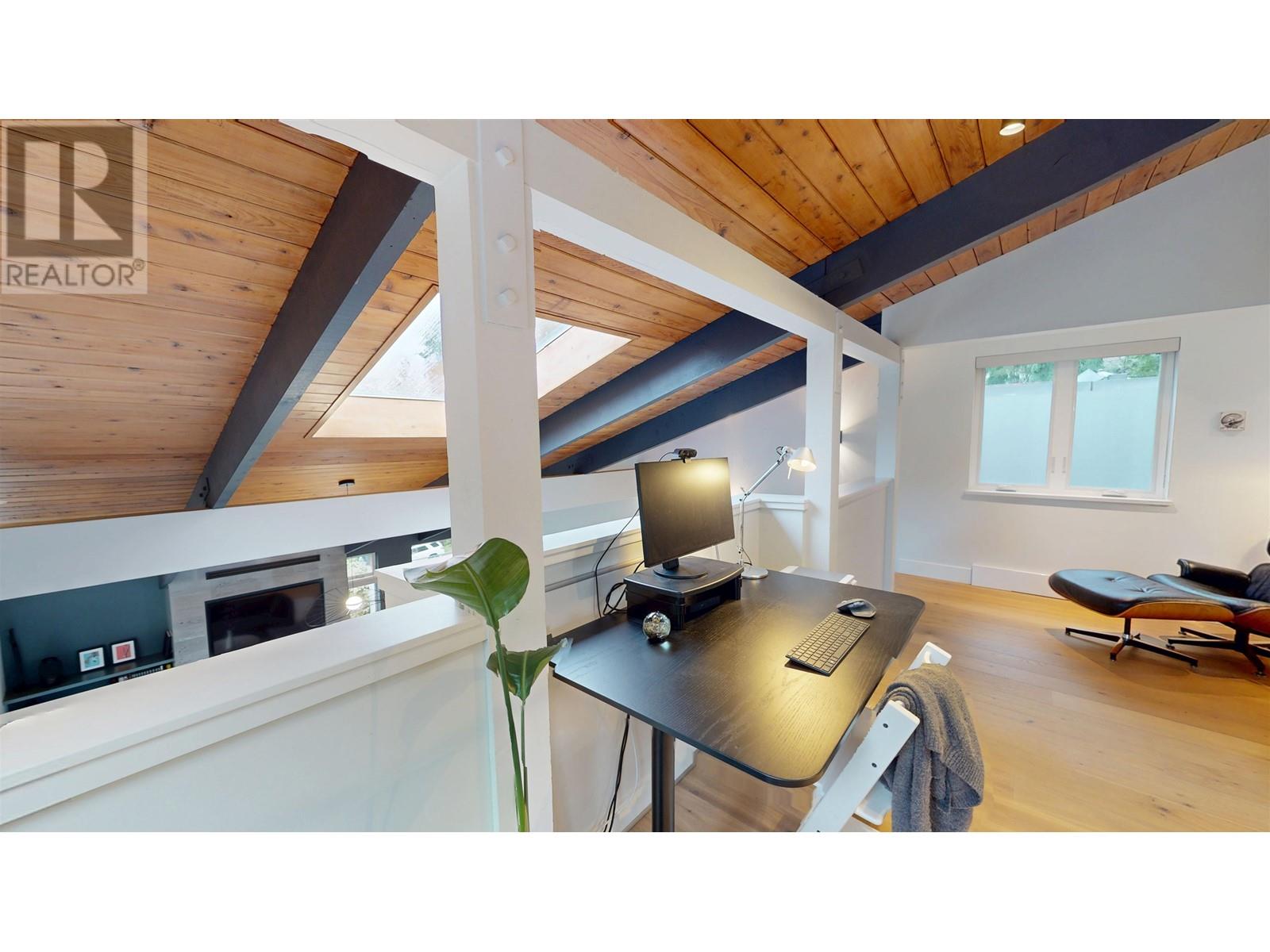 4062 Norwood Avenue, North Vancouver, British Columbia  V7N 3R3 - Photo 12 - R2986724