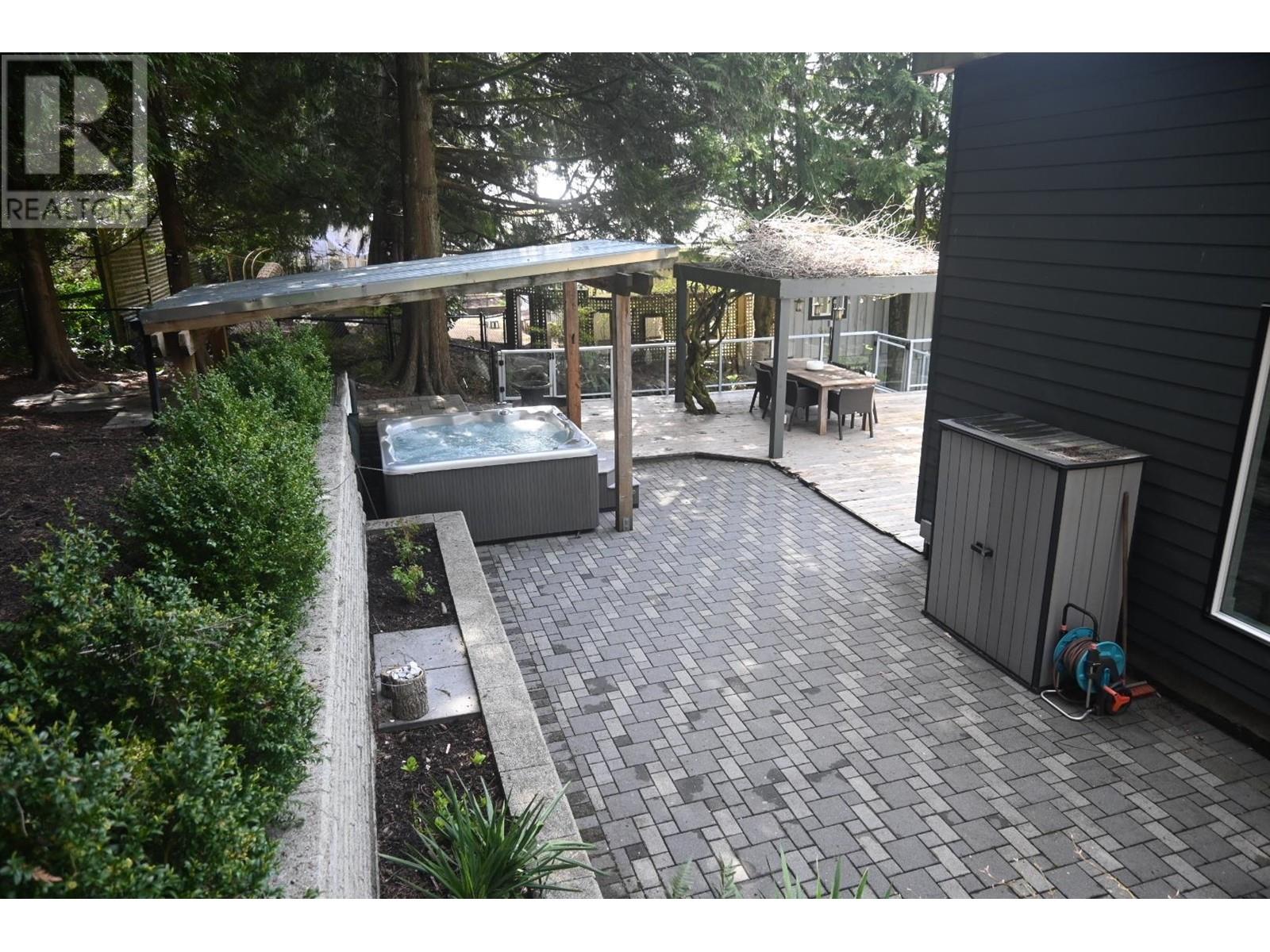 4062 Norwood Avenue, North Vancouver, British Columbia  V7N 3R3 - Photo 33 - R2986724