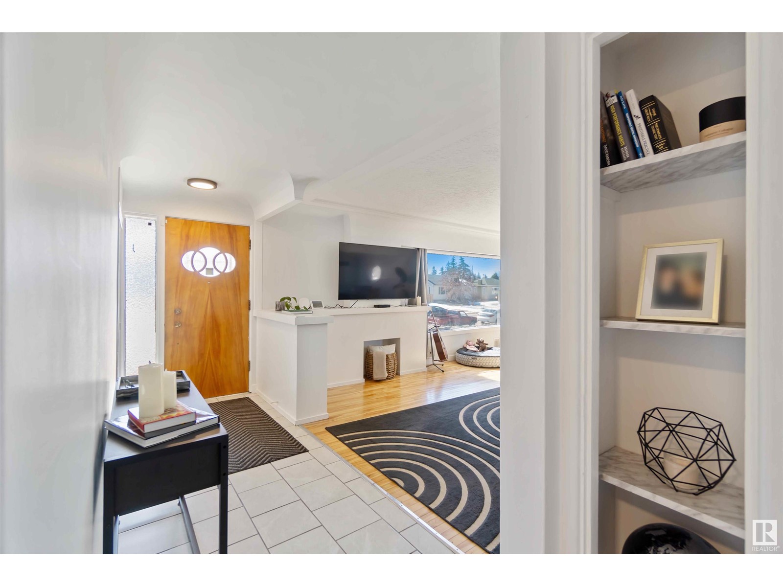 Property at 11412 111A AV NW image 3