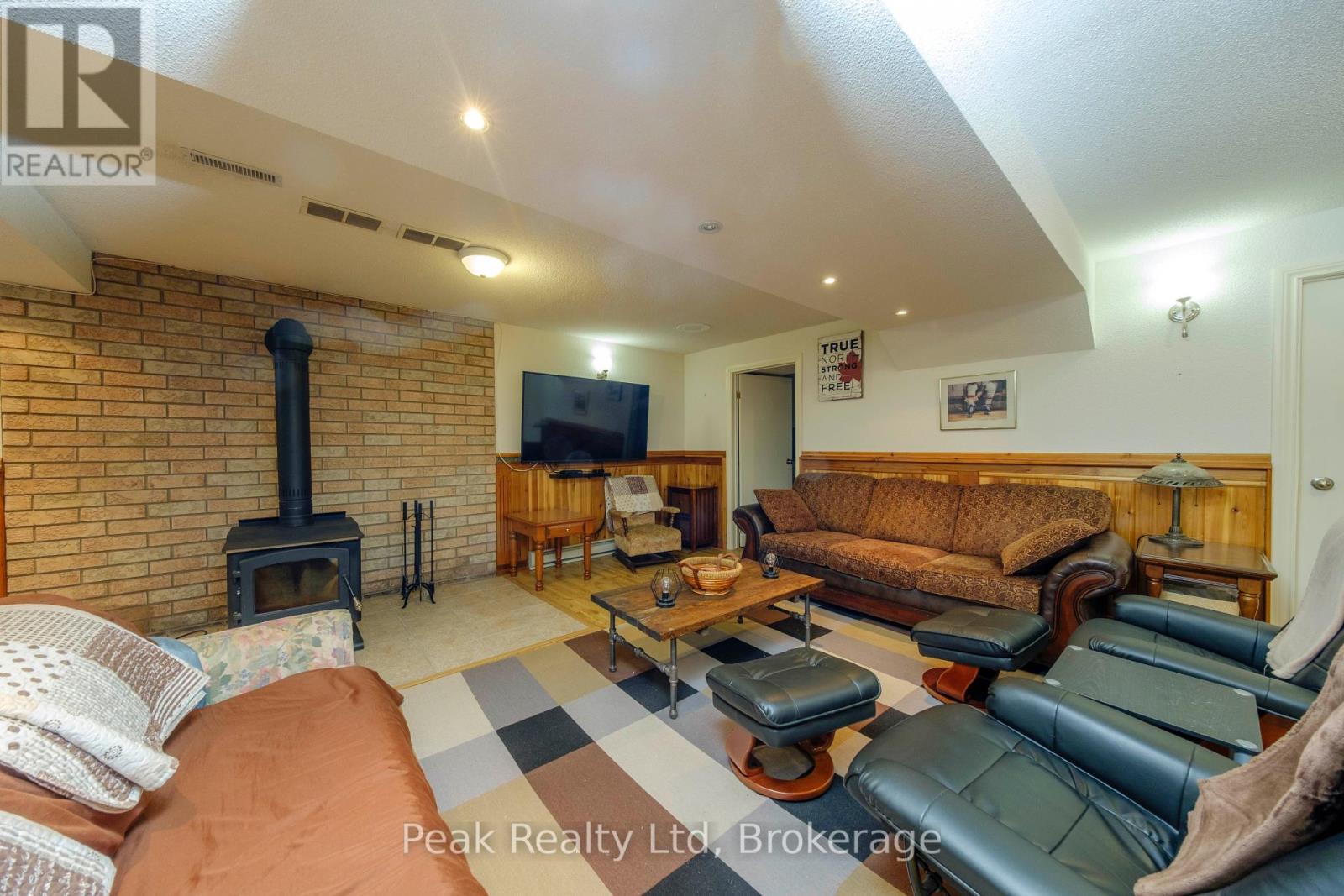 205 Birch Crescent, Huron-Kinloss, Ontario  N0G 2R0 - Photo 18 - X12052651