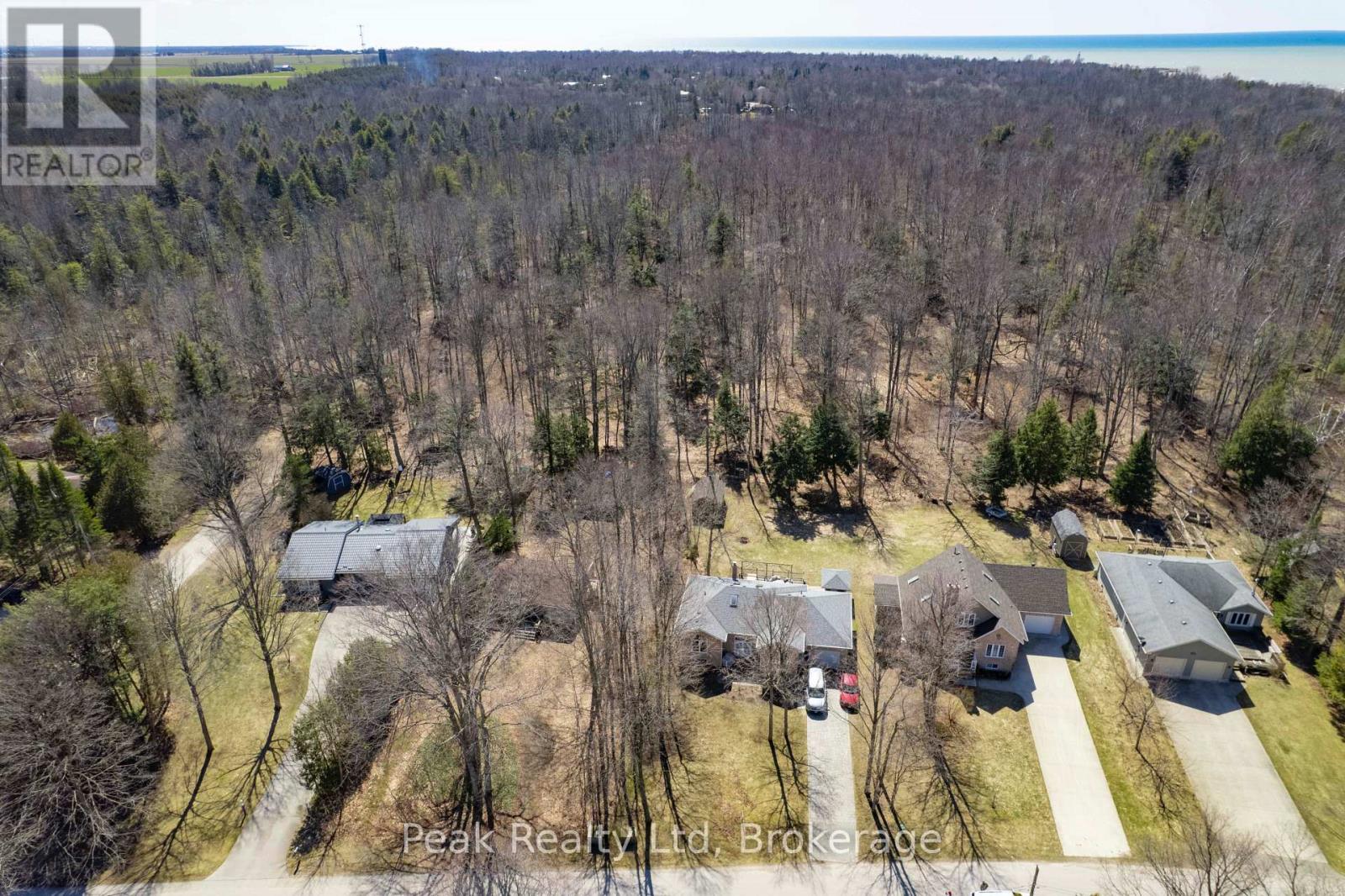 205 Birch Crescent, Huron-Kinloss, Ontario  N0G 2R0 - Photo 29 - X12052651