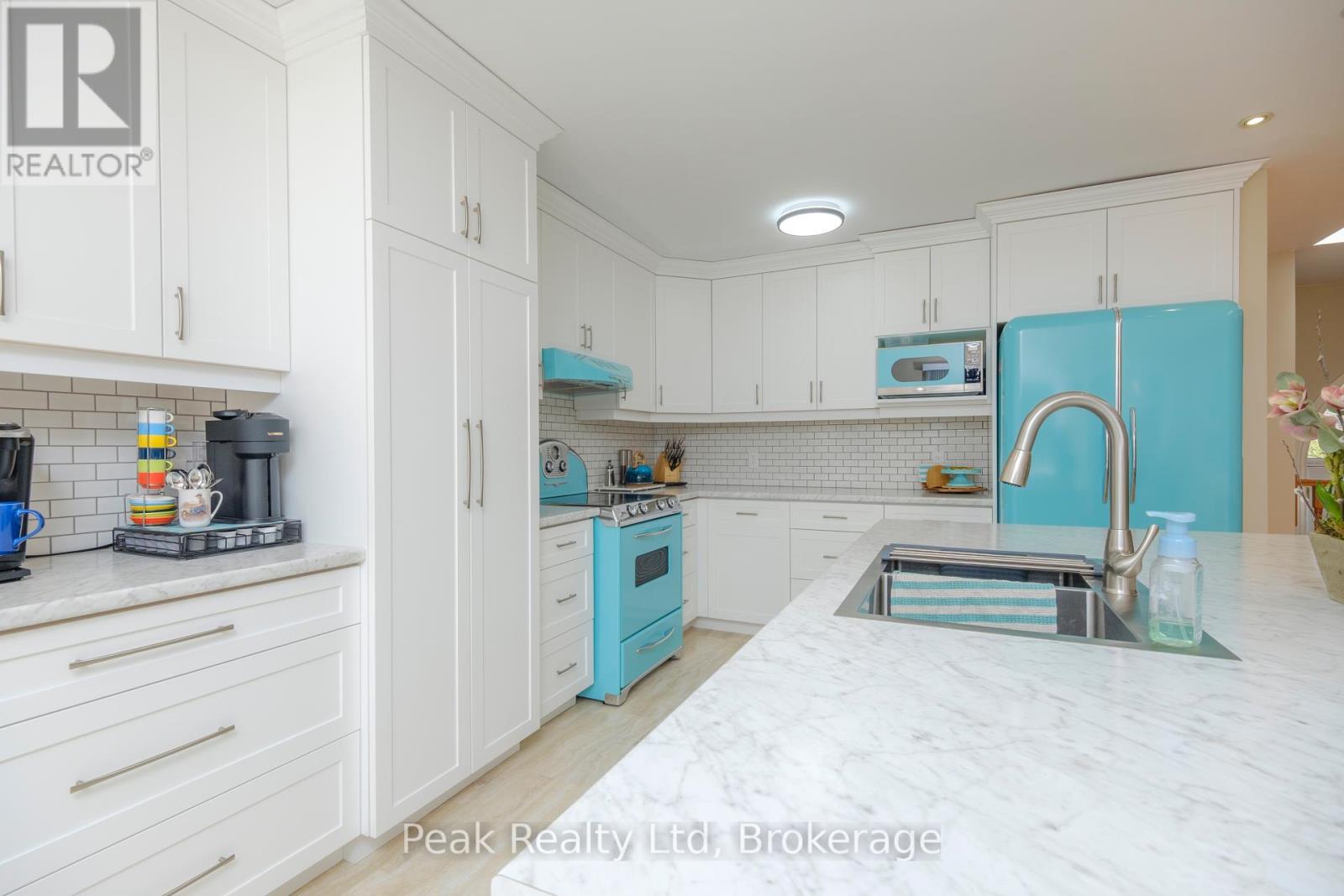 205 Birch Crescent, Huron-Kinloss, Ontario  N0G 2R0 - Photo 9 - X12052651