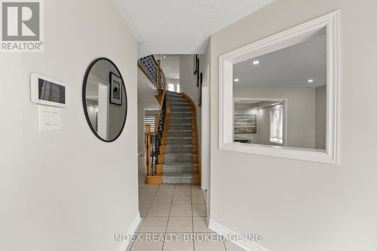 Property at 141 SUNNY MEADOW BOULEVARD image 4