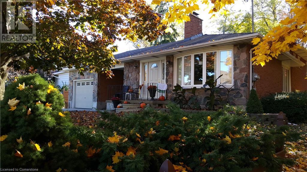 Property at 4898 KING ST Street image 2
