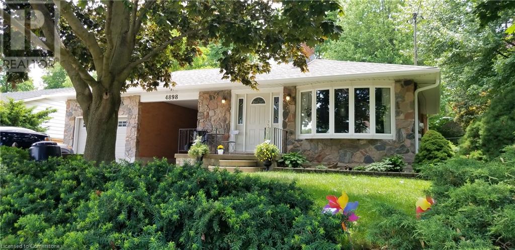 Property at 4898 KING ST Street image 3