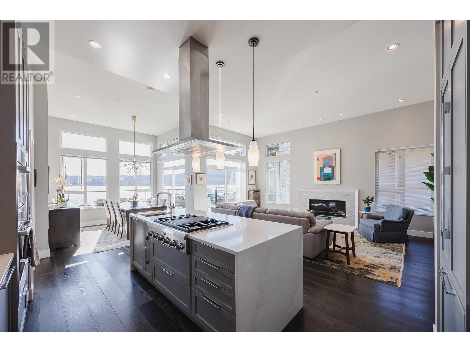3913 Cates Landing Way, North Vancouver, British Columbia  V7G 0A6 - Photo 4 - R2984092