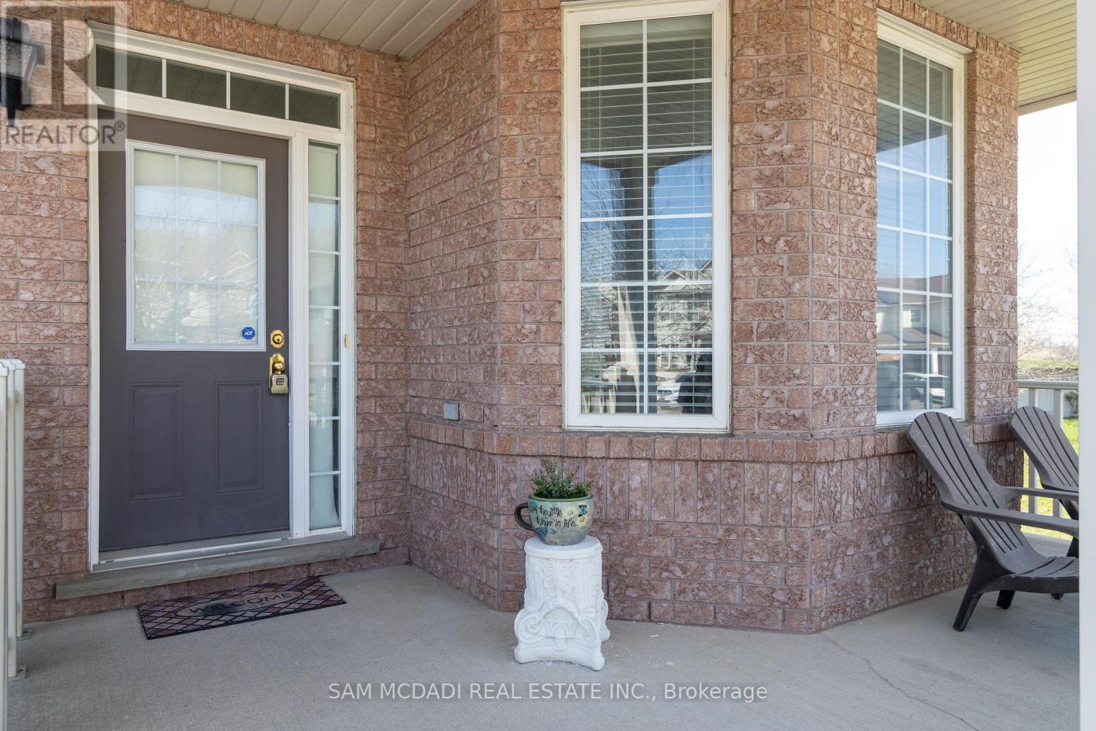 Property at 19 JENNER COURT image 3