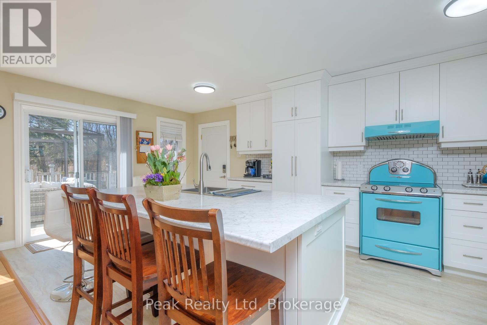 205 Birch Crescent, Huron-Kinloss, Ontario  N0G 2R0 - Photo 10 - X12052651