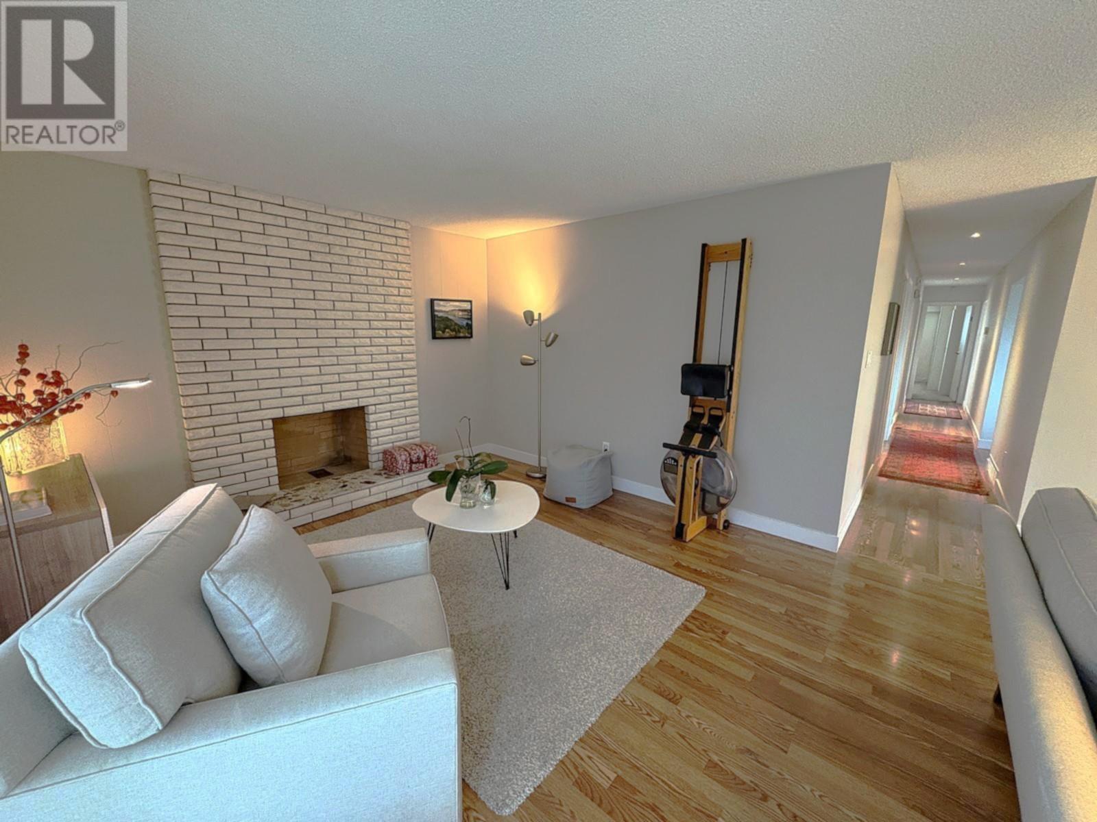 2754 E 26th Avenue, Vancouver, British Columbia  V5R 1L2 - Photo 6 - R2983676