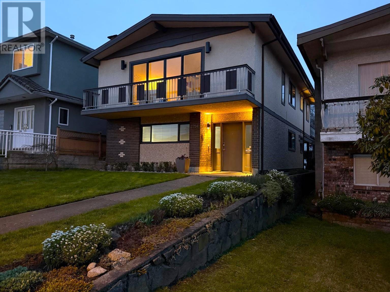 2754 E 26th Avenue, Vancouver, British Columbia  V5R 1L2 - Photo 2 - R2983676