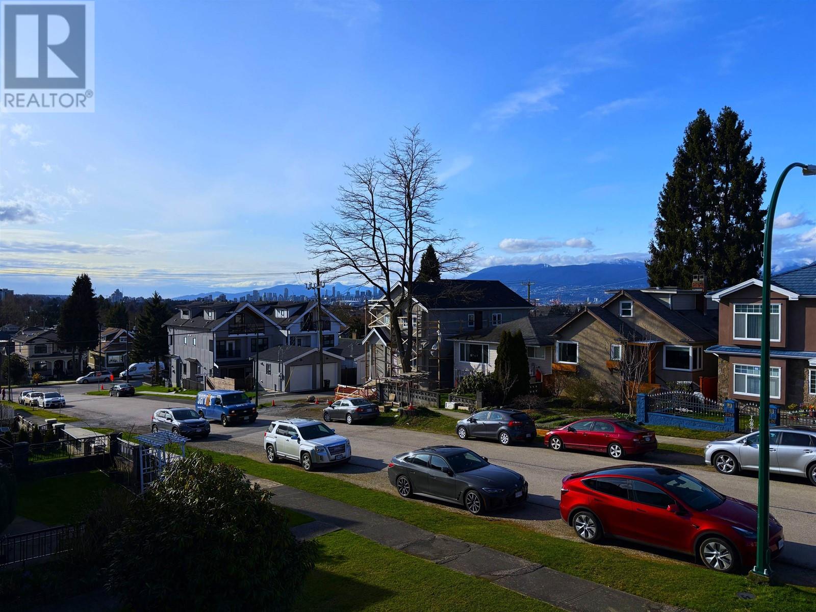 2754 E 26th Avenue, Vancouver, British Columbia  V5R 1L2 - Photo 3 - R2983676