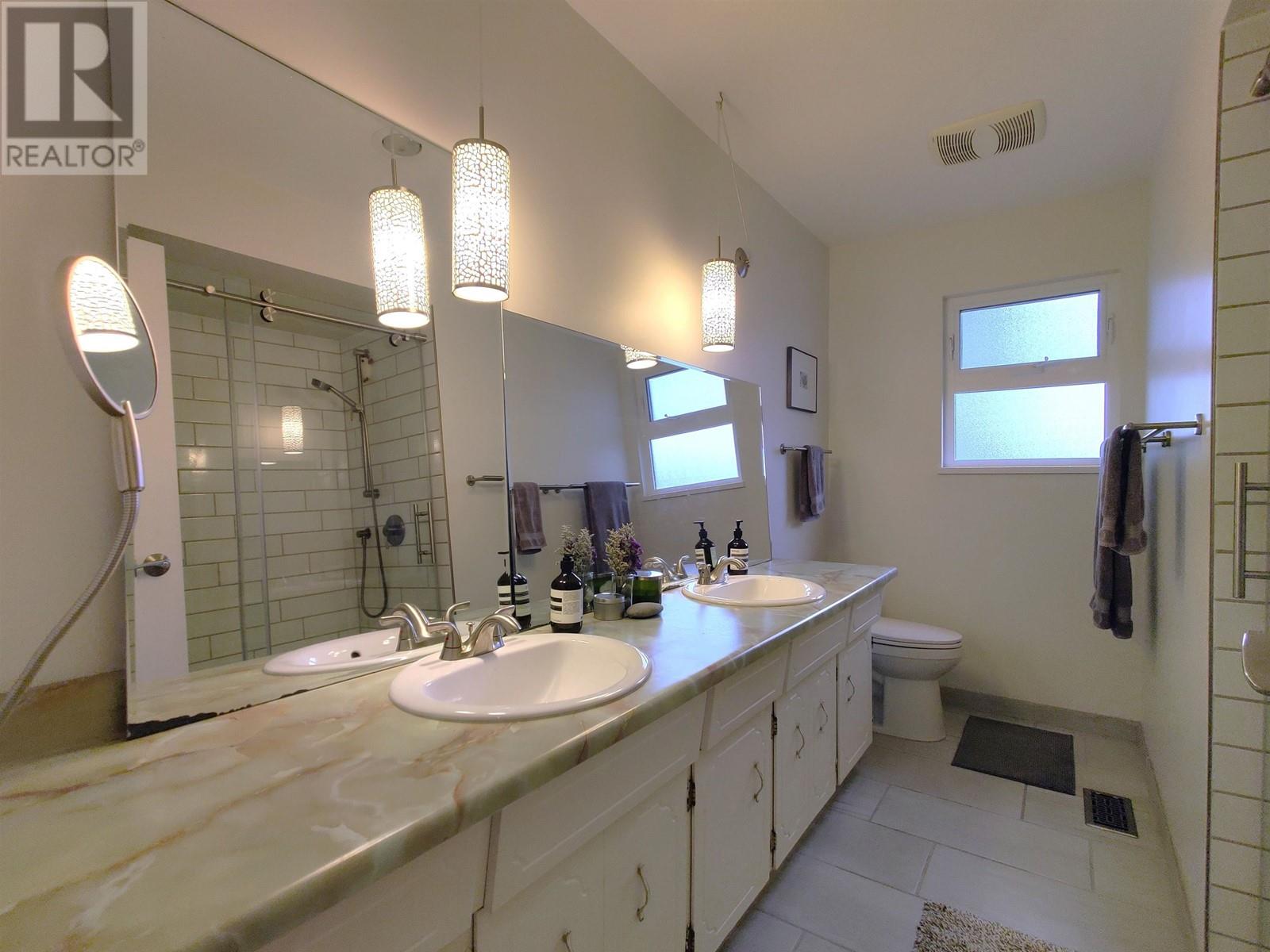 2754 E 26th Avenue, Vancouver, British Columbia  V5R 1L2 - Photo 25 - R2983676