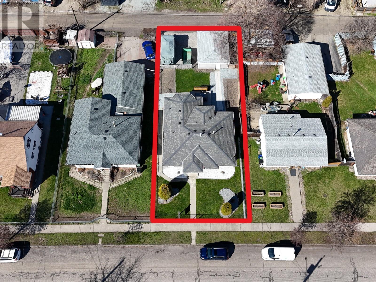 Property at 3302 16 Street image 3