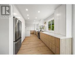 1 CEDARWOOD COURT, Port Moody property photo listing R2977399 for sale