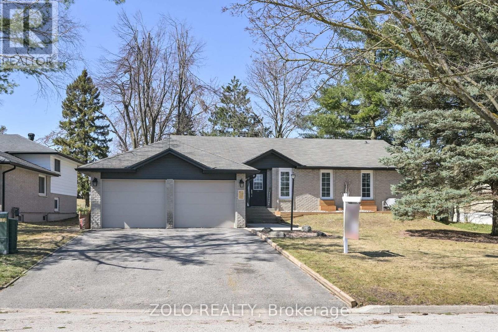 Property at 28 BROADMOOR AVENUE image 1
