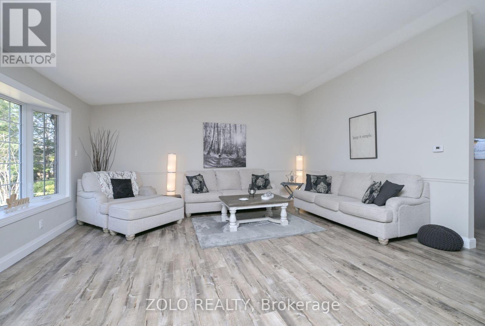 Property at 28 BROADMOOR AVENUE image 4