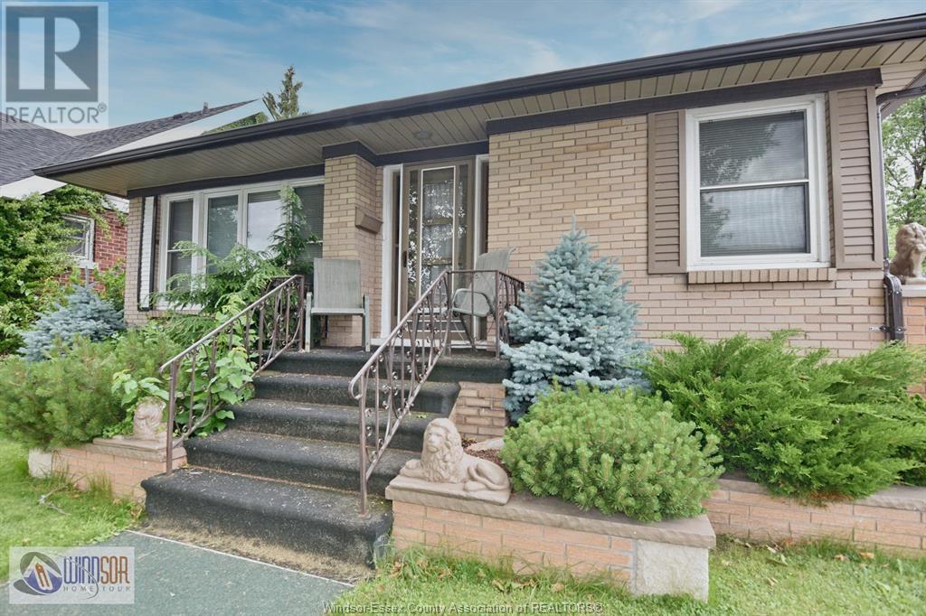 Property at 1534 PILLETTE ROAD image 4