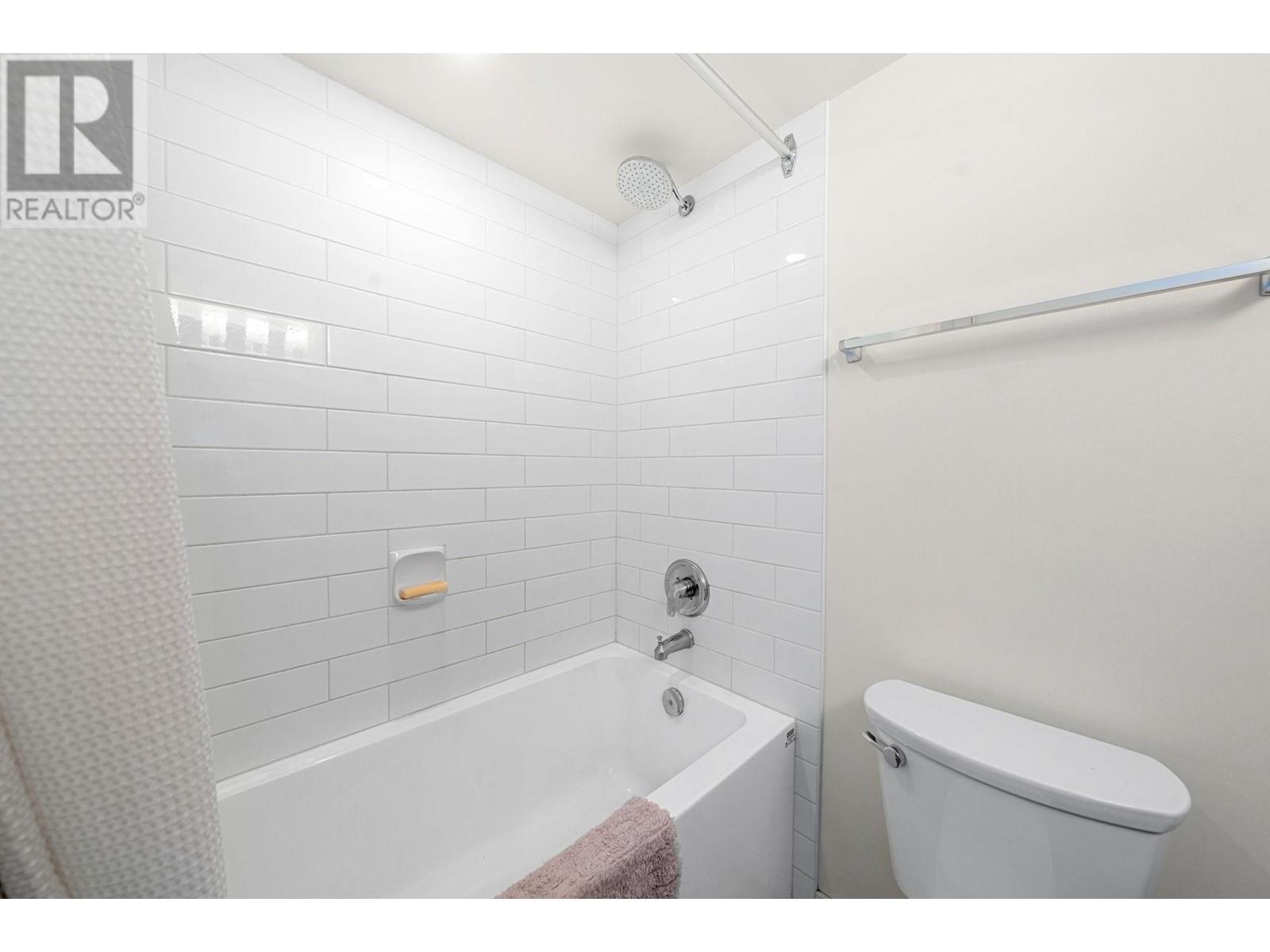 204 357 E 2nd Street, North Vancouver, British Columbia  V7L 1C6 - Photo 17 - R2986743