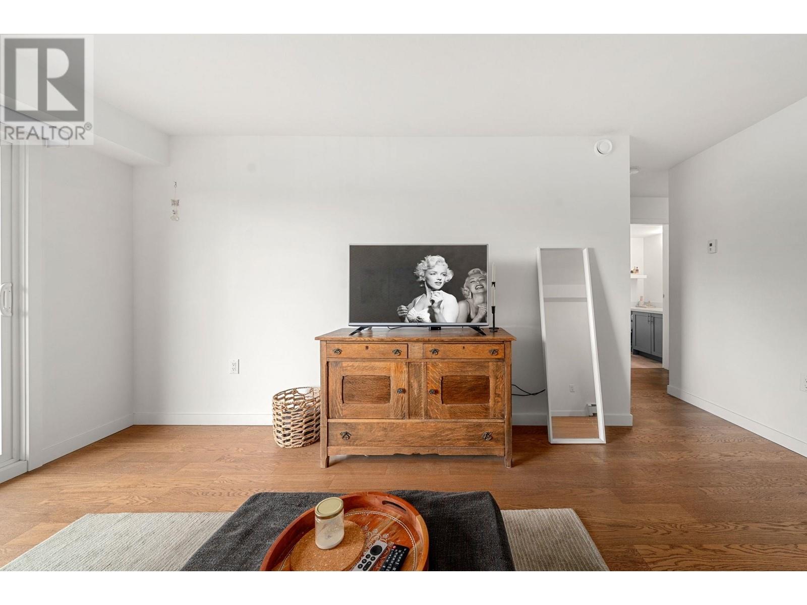 204 357 E 2nd Street, North Vancouver, British Columbia  V7L 1C6 - Photo 31 - R2986743