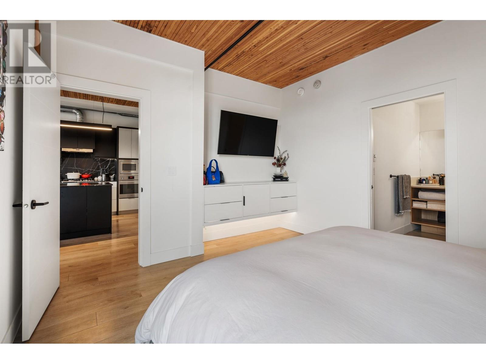 401 4223 Hastings Street, Burnaby, British Columbia  V5C 2J5 - Photo 18 - R2986789