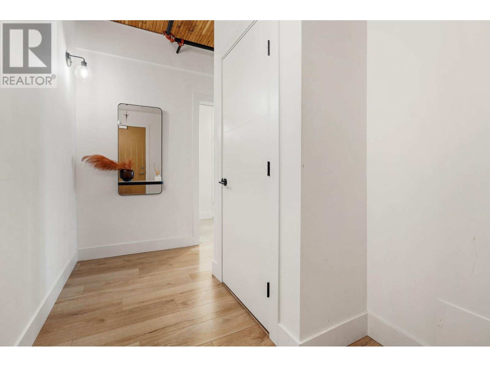 401 4223 Hastings Street, Burnaby, British Columbia  V5C 2J5 - Photo 23 - R2986789