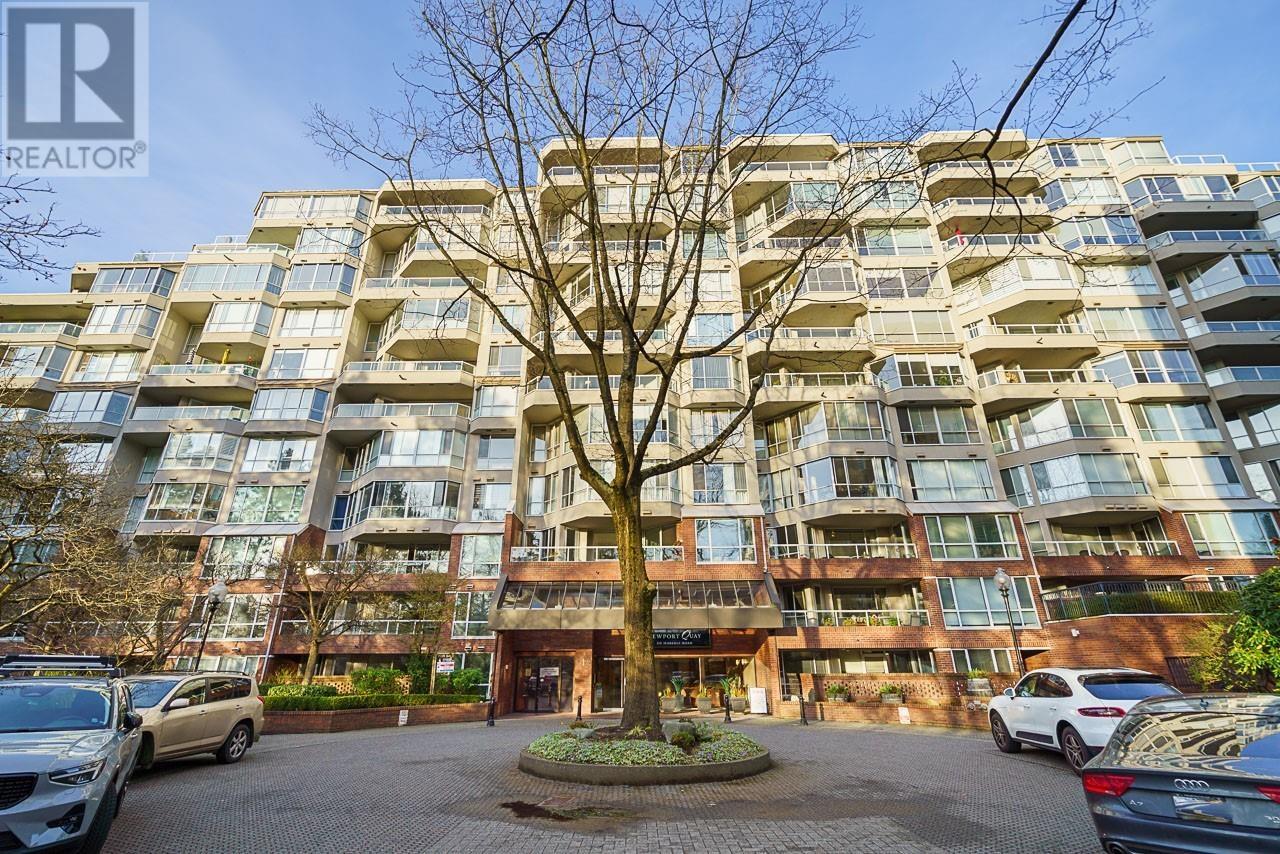 1102 518 MOBERLY ROAD, vancouver, British Columbia