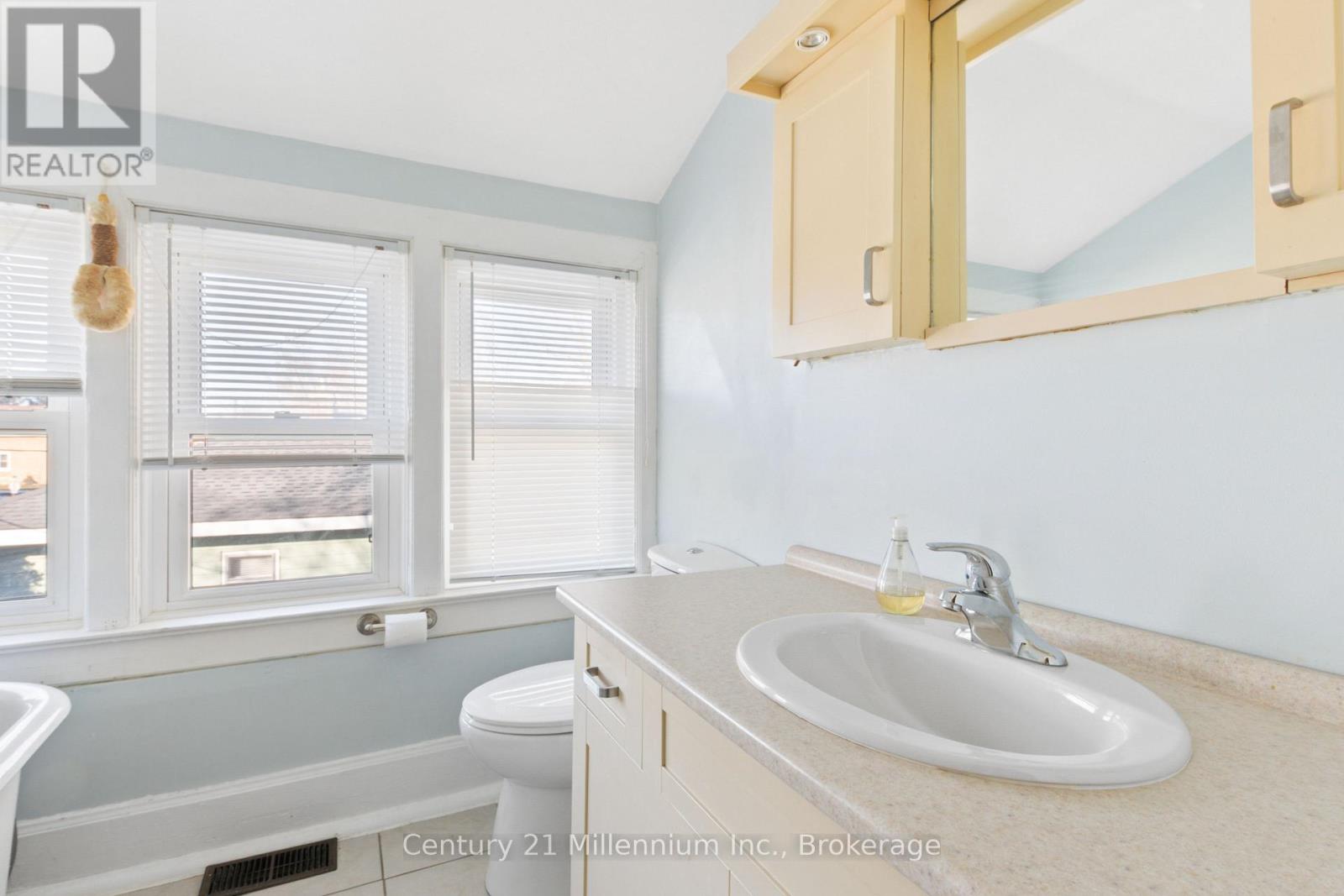223 St Vincent Street, Meaford, Ontario  N4L 1C1 - Photo 36 - X12066954