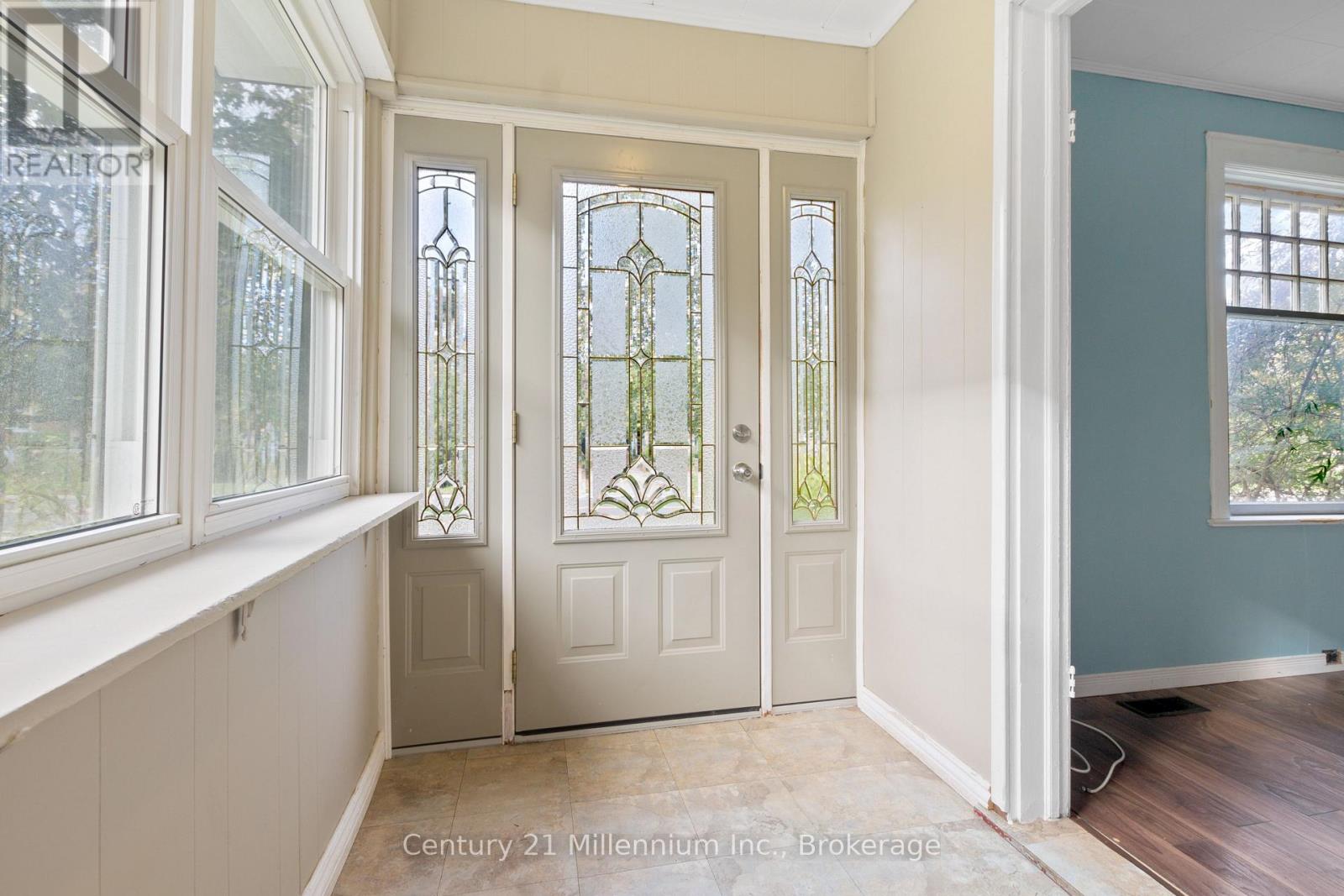 223 St Vincent Street, Meaford, Ontario  N4L 1C1 - Photo 4 - X12066954
