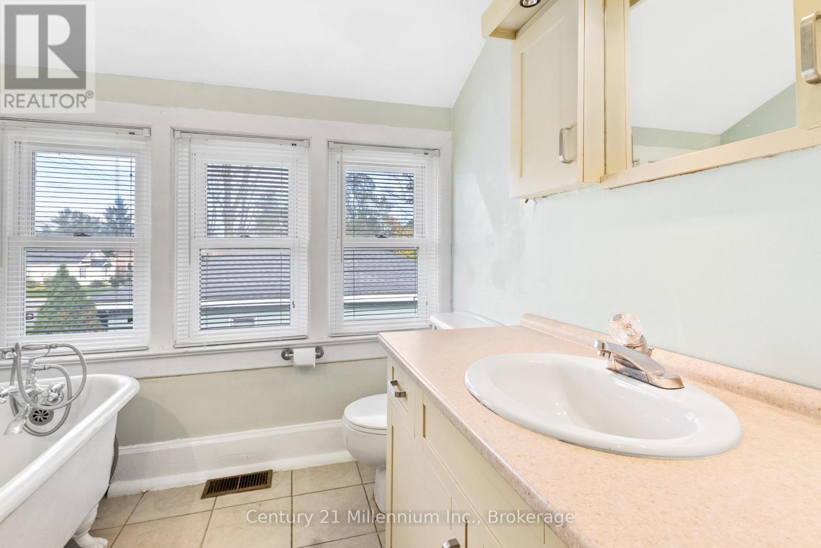 223 St Vincent Street, Meaford, Ontario  N4L 1C1 - Photo 44 - X12066954