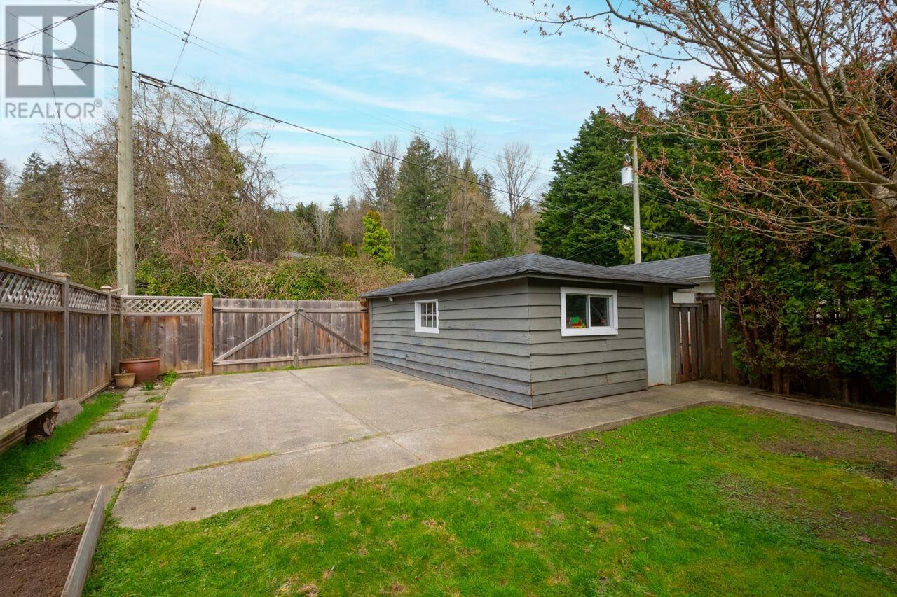 1338 W 17th Street, North Vancouver, British Columbia  V7P 1W4 - Photo 32 - R2986768